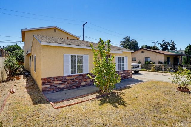 21802 Elaine, Hawaiian Gardens, CA 90716