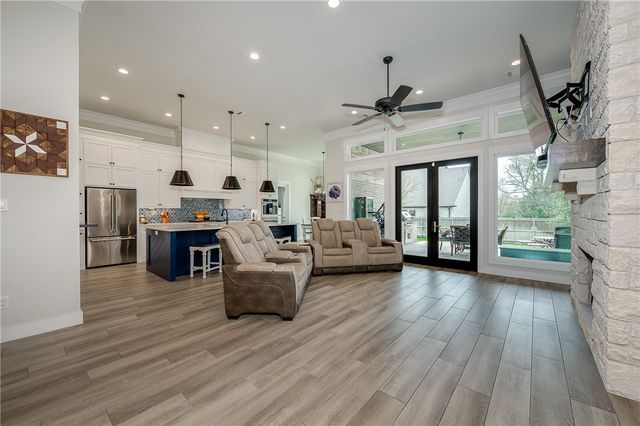 2047 Pebble Bend Drive, College Station, TX 77845