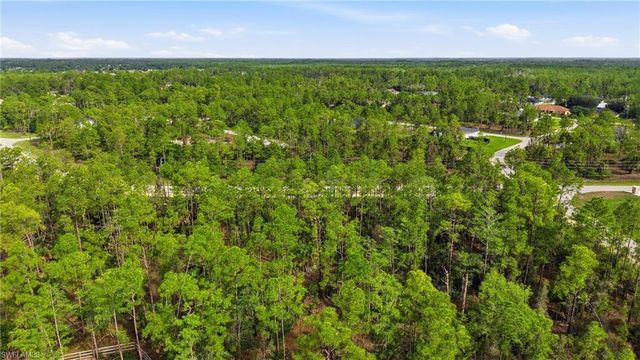 305 Woodburn DR, Lehigh Acres, FL 33972
