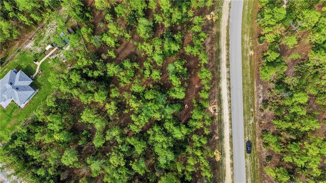 305 Woodburn DR, Lehigh Acres, FL 33972