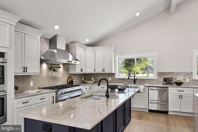 3 HOPEWELL AVE, Lumberton, NJ 08048