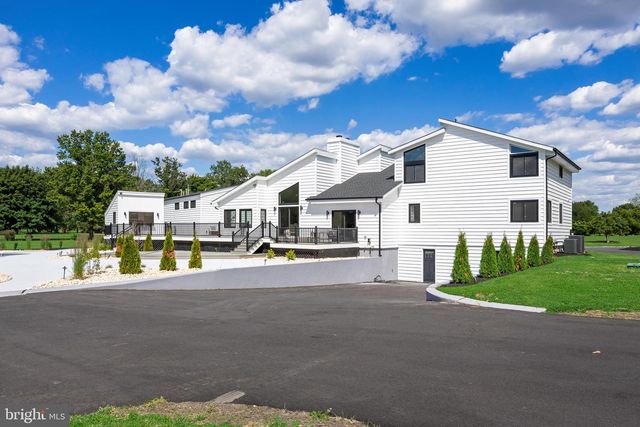 3 HOPEWELL AVE, Lumberton, NJ 08048