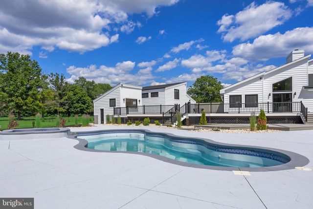 3 HOPEWELL AVE, Lumberton, NJ 08048