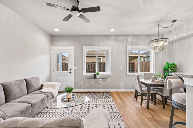 7426 Denman Court, White City, OR 97503