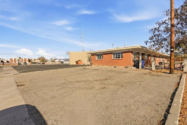 512 Cardenas Drive SE, Albuquerque, NM 87108