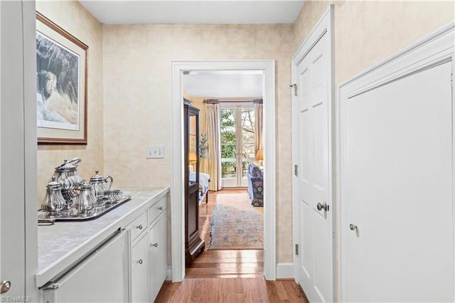 8 Graylyn Place Court, Winston-salem, NC 27106