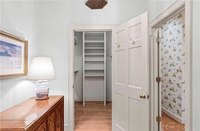 8 Graylyn Place Court, Winston-salem, NC 27106