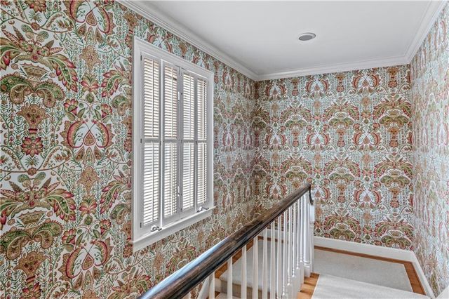 8 Graylyn Place Court, Winston-salem, NC 27106