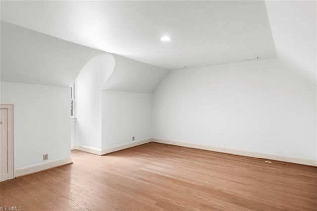 8 Graylyn Place Court, Winston-salem, NC 27106