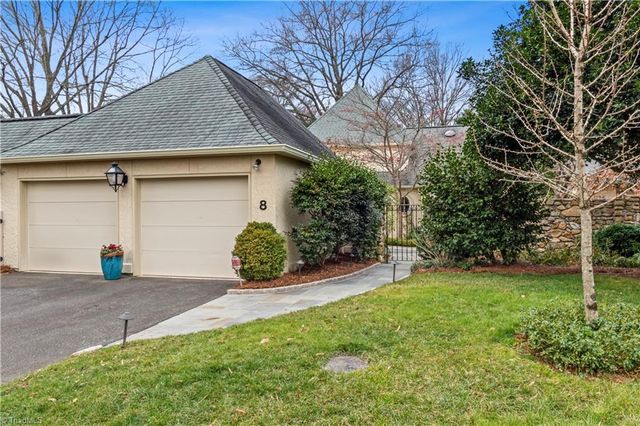 8 Graylyn Place Court, Winston-salem, NC 27106