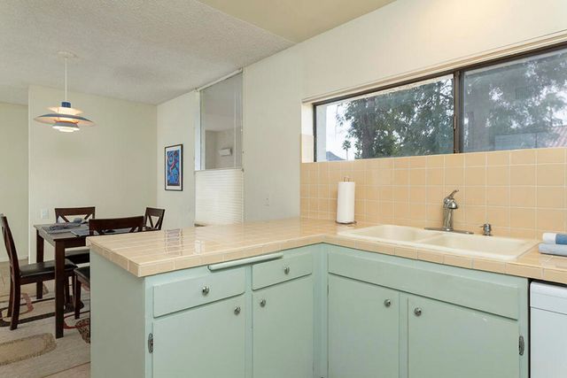 261 E La Verne Way H, Palm Springs, CA 92264