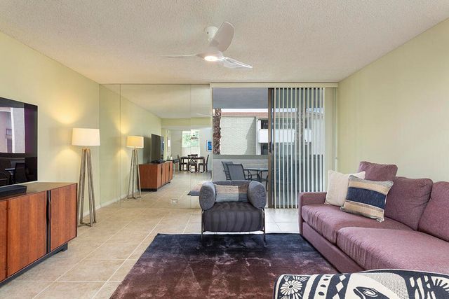 261 E La Verne Way H, Palm Springs, CA 92264