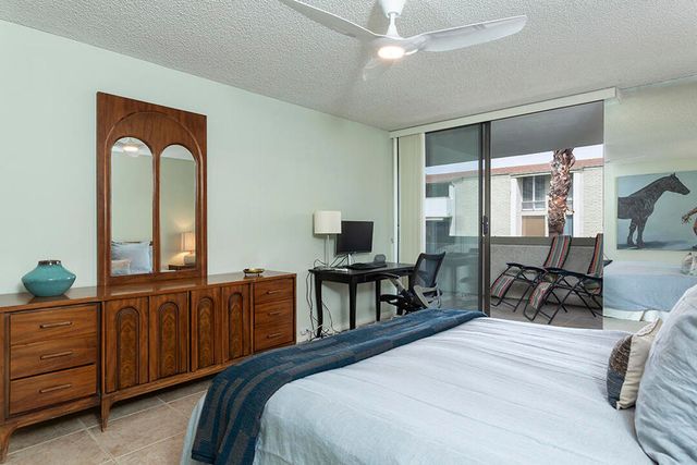 261 E La Verne Way H, Palm Springs, CA 92264