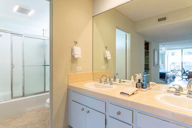 261 E La Verne Way H, Palm Springs, CA 92264