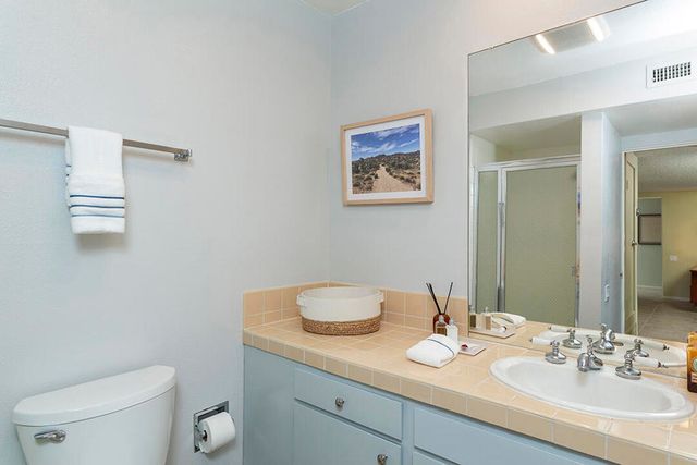 261 E La Verne Way H, Palm Springs, CA 92264