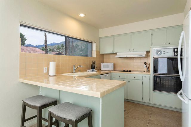261 E La Verne Way H, Palm Springs, CA 92264