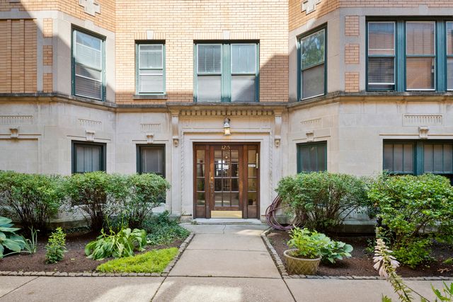 1215 W GRANVILLE Avenue 1A, Chicago, IL 60660