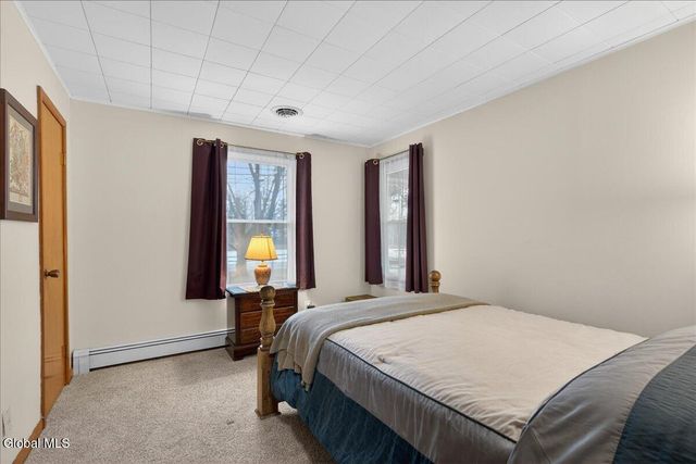 41 Glenwood Avenue, Queensbury, NY 12804