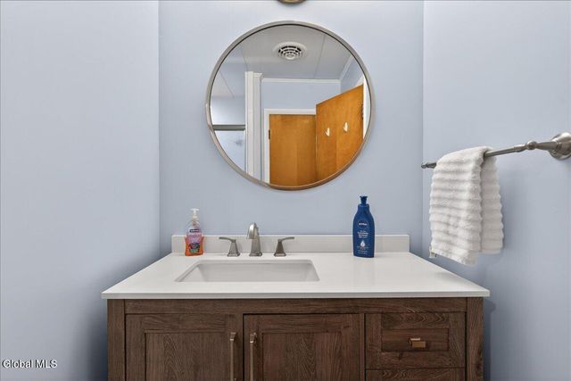 41 Glenwood Avenue, Queensbury, NY 12804