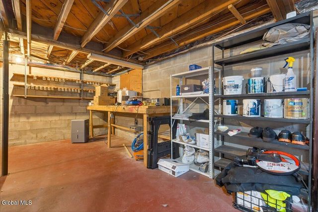 41 Glenwood Avenue, Queensbury, NY 12804