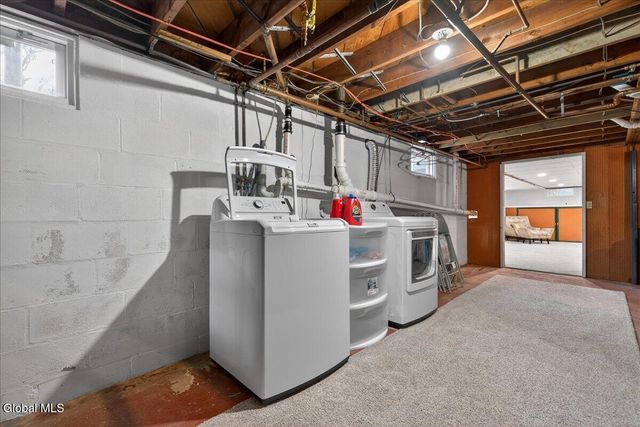 41 Glenwood Avenue, Queensbury, NY 12804