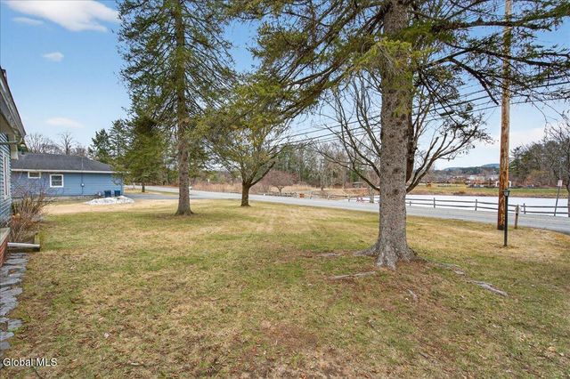 41 Glenwood Avenue, Queensbury, NY 12804