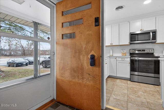 41 Glenwood Avenue, Queensbury, NY 12804