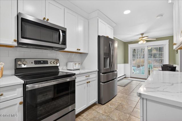 41 Glenwood Avenue, Queensbury, NY 12804