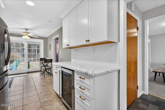 41 Glenwood Avenue, Queensbury, NY 12804