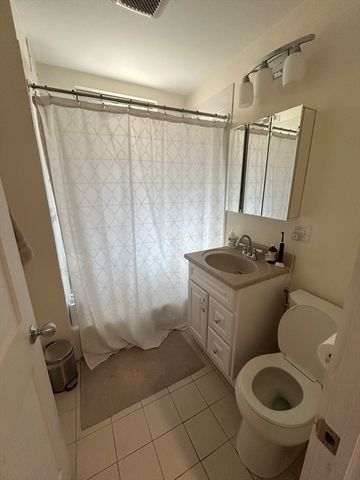 39 Hemenway Street 22, Boston, MA 02115