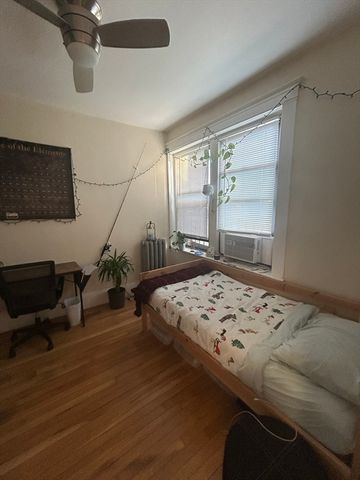 39 Hemenway Street 22, Boston, MA 02115