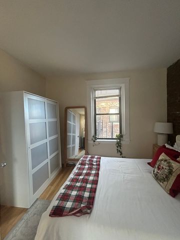 39 Hemenway Street 22, Boston, MA 02115