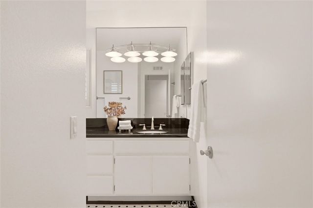 220 Lemon Grove, Irvine, CA 92618