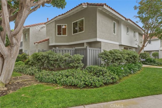 220 Lemon Grove, Irvine, CA 92618