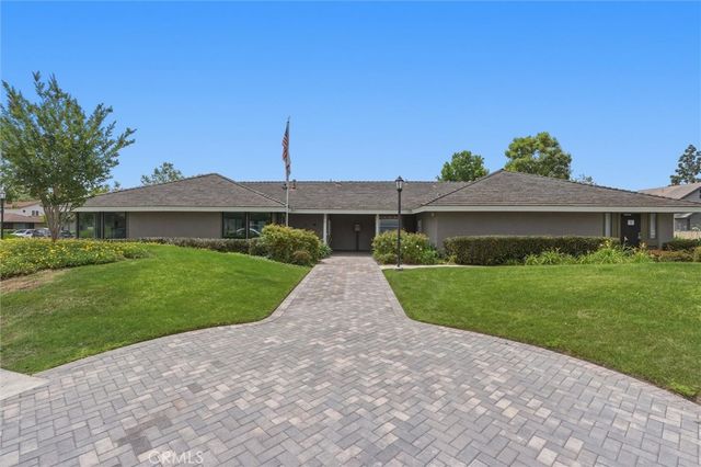220 Lemon Grove, Irvine, CA 92618
