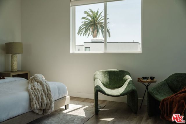 4916 S Centinela Avenue, Los Angeles, CA 90066