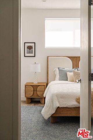 4916 S Centinela Avenue, Los Angeles, CA 90066