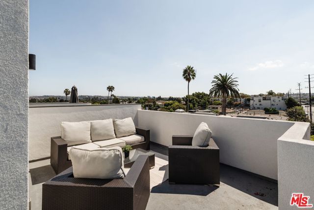 4916 S Centinela Avenue, Los Angeles, CA 90066