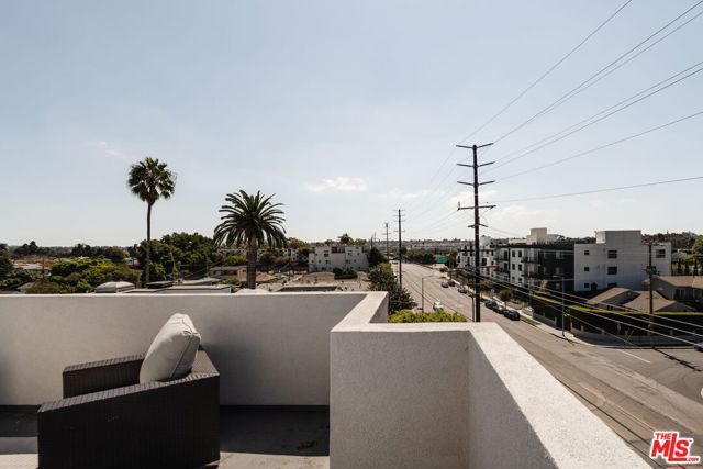 4916 S Centinela Avenue, Los Angeles, CA 90066