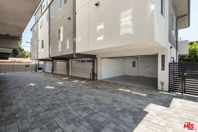 4916 S Centinela Avenue, Los Angeles, CA 90066