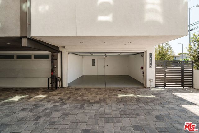 4916 S Centinela Avenue, Los Angeles, CA 90066