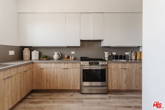 4916 S Centinela Avenue, Los Angeles, CA 90066