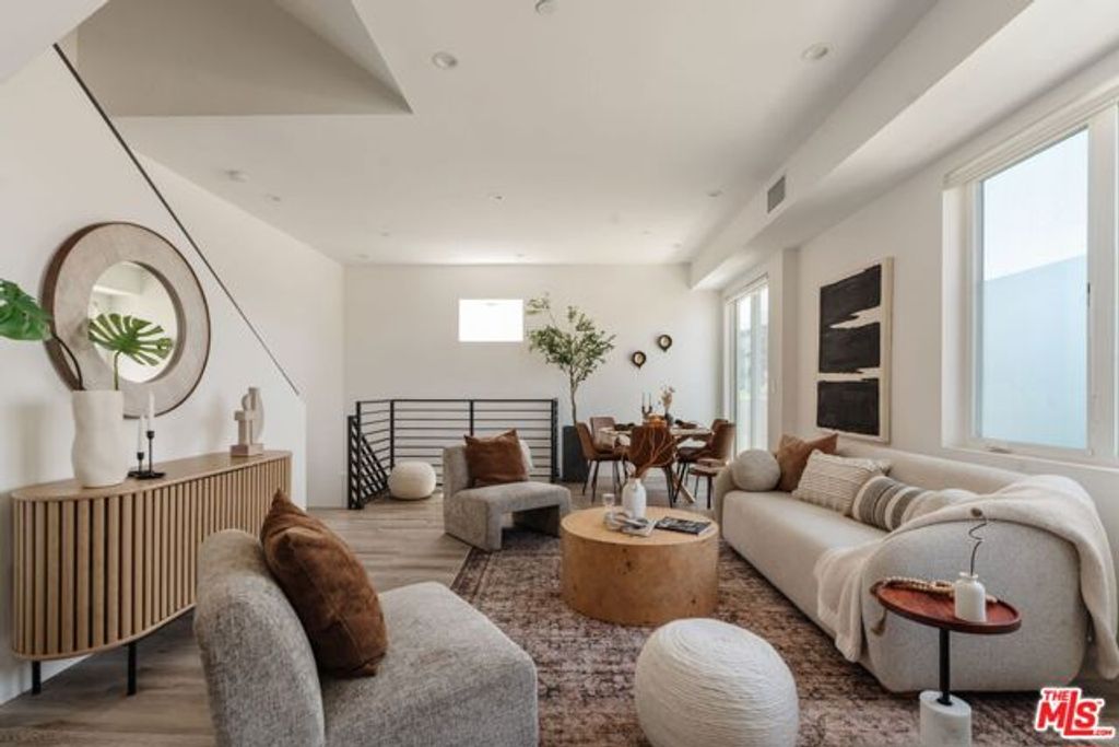 4916 S Centinela Avenue, Los Angeles, CA 90066