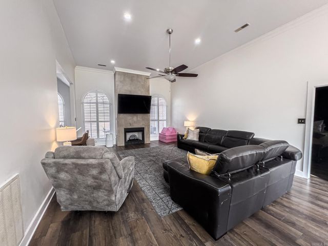 12 Wynnewood, Wynne, AR 72396