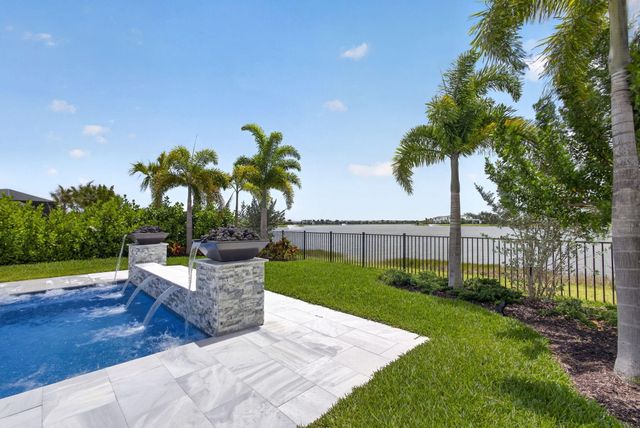 10358 Northbrook Circle, Palm Beach Gardens, FL 33412