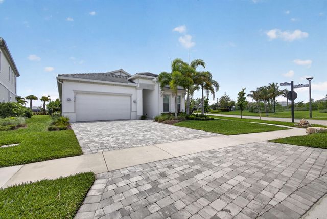 10358 Northbrook Circle, Palm Beach Gardens, FL 33412