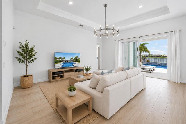 10358 Northbrook Circle, Palm Beach Gardens, FL 33412