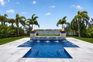 10358 Northbrook Circle, Palm Beach Gardens, FL 33412