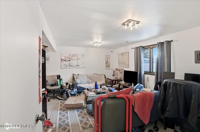 9001 Vernon Street, Anchorage, AK 99515