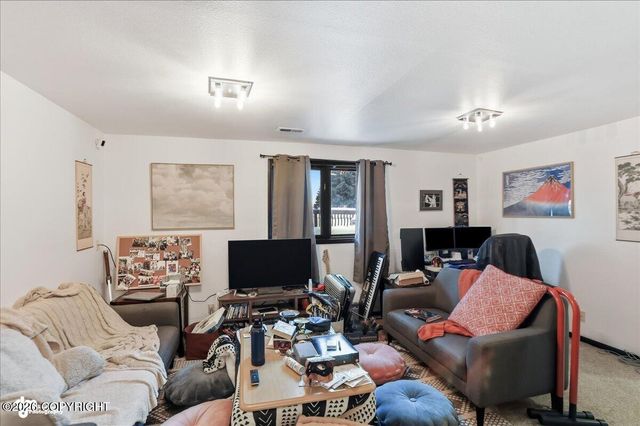 9001 Vernon Street, Anchorage, AK 99515